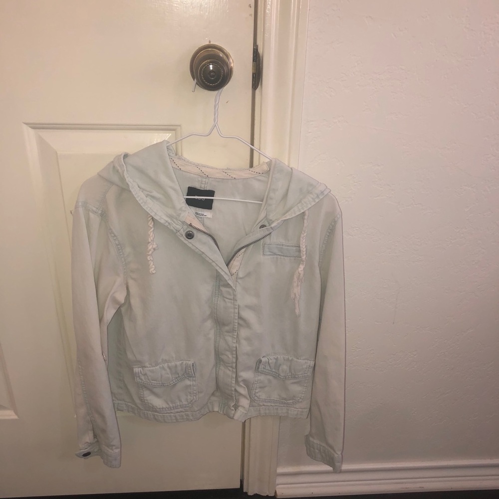Cropped zip up jean jacket